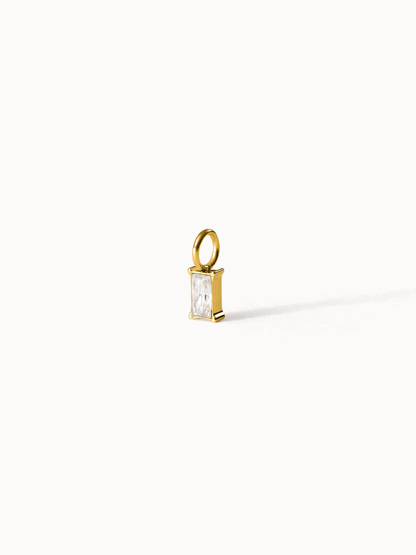 Stone White Charm Anhänger aus 18K Gold, klarer Zirkonia, edel und feminin, PURELEI inspiriert von Island-Spirit.