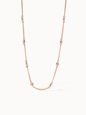 Roségoldene Kette mit funkelnden Details von PURELEI, elegant und feminin.