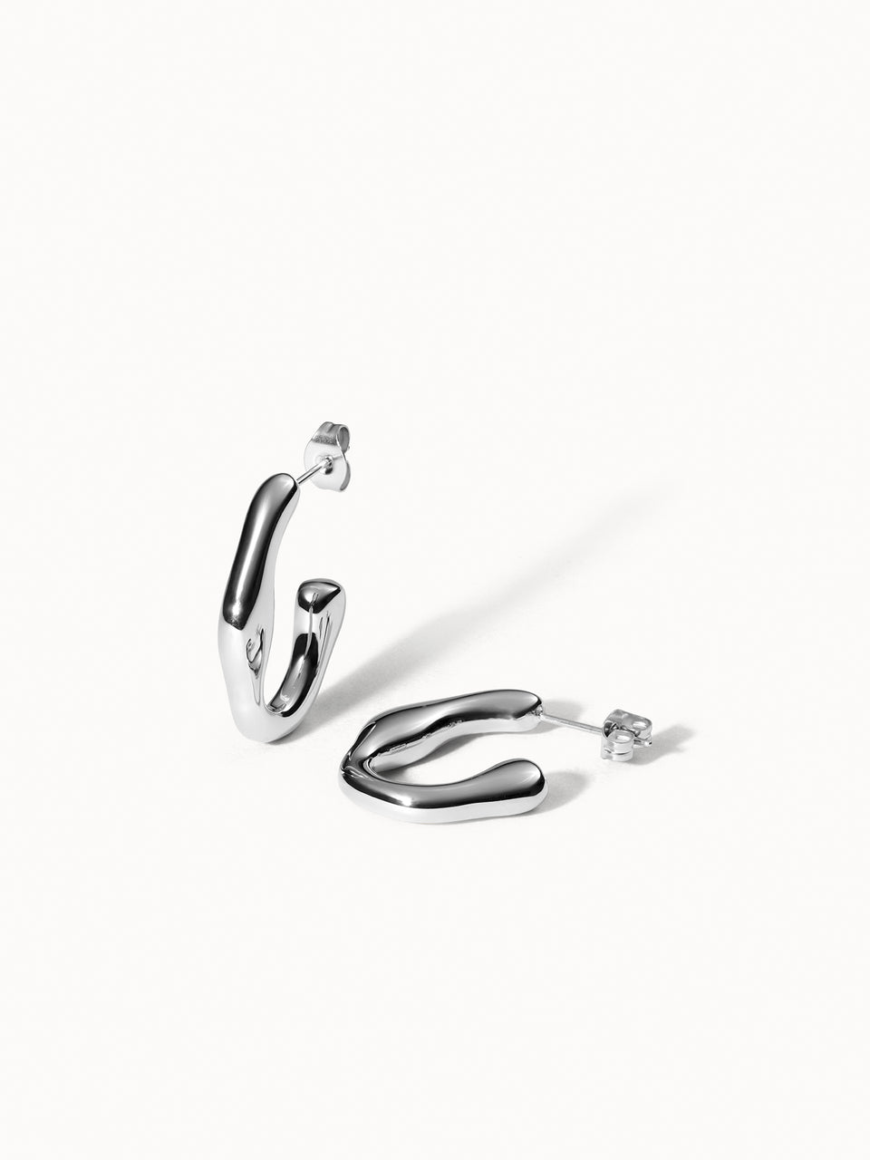 Mahina Club Flowing Ohrringe