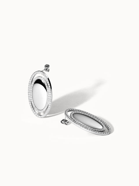 {"color":"Silver","type":"lead_image"}