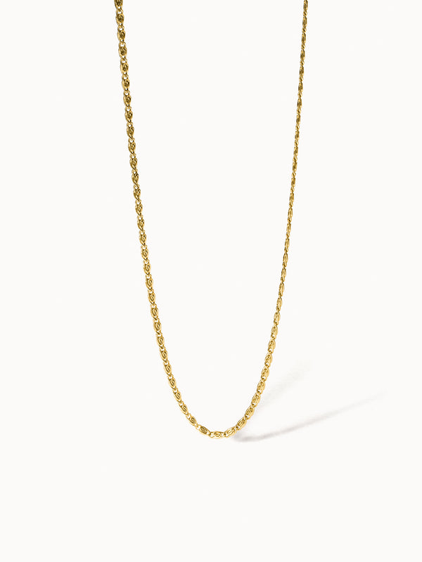 {"color":"Gold", "type":"lead_image"}