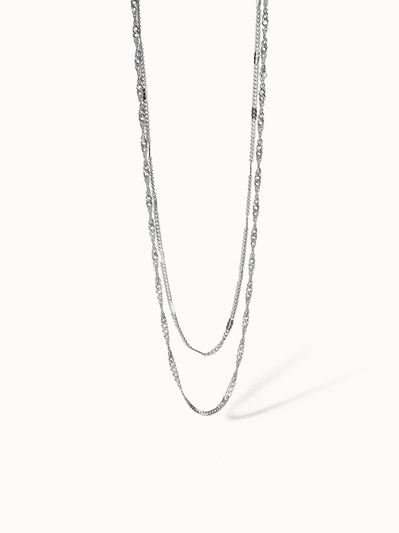 Authentische PURELEI Kette in Silber mit zartem Twist-Design, elegant und nickelfrei für nachhaltigen Tragekomfort.