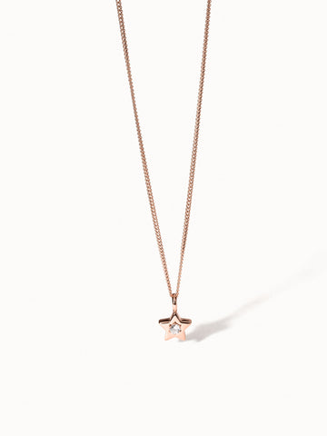 PURELEI Star Kette aus Roségold mit funkelndem Sternanhänger, elegant und nickelfrei für jeden Tag.