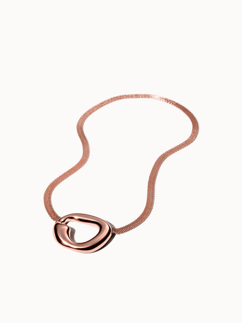 Roségoldene Kette mit organischem Anhänger von PURELEI, elegant und modern.