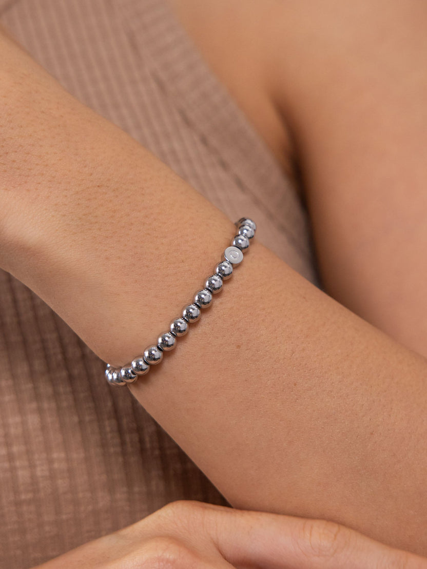 Letter O Armband