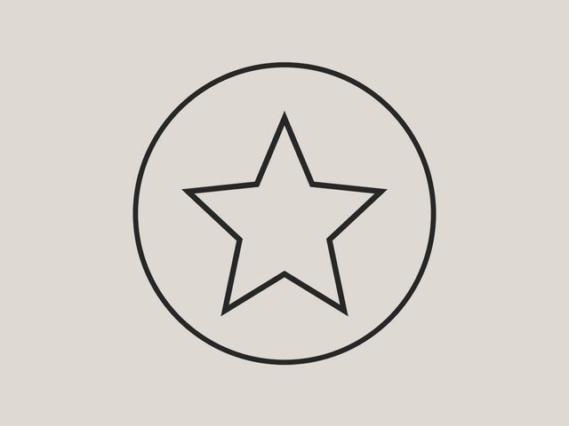 Schwarzer Stern in einem Kreis, minimalistisches Design von PURELEI.