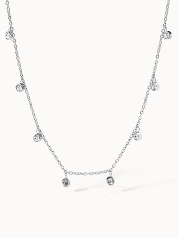 Silberne Nani Kette mit weißen Zirkonia-Anhängern, fein und elegant, pure femininer Island-Spirit von PURELEI.