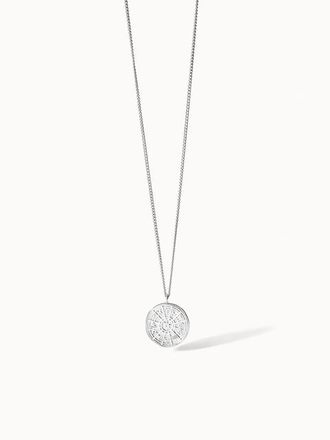Zodiac Kette in Silber mit filigranem Sternzeichen-Anhänger, elegant und feminin, PURELEI-typisch minimalistisch.