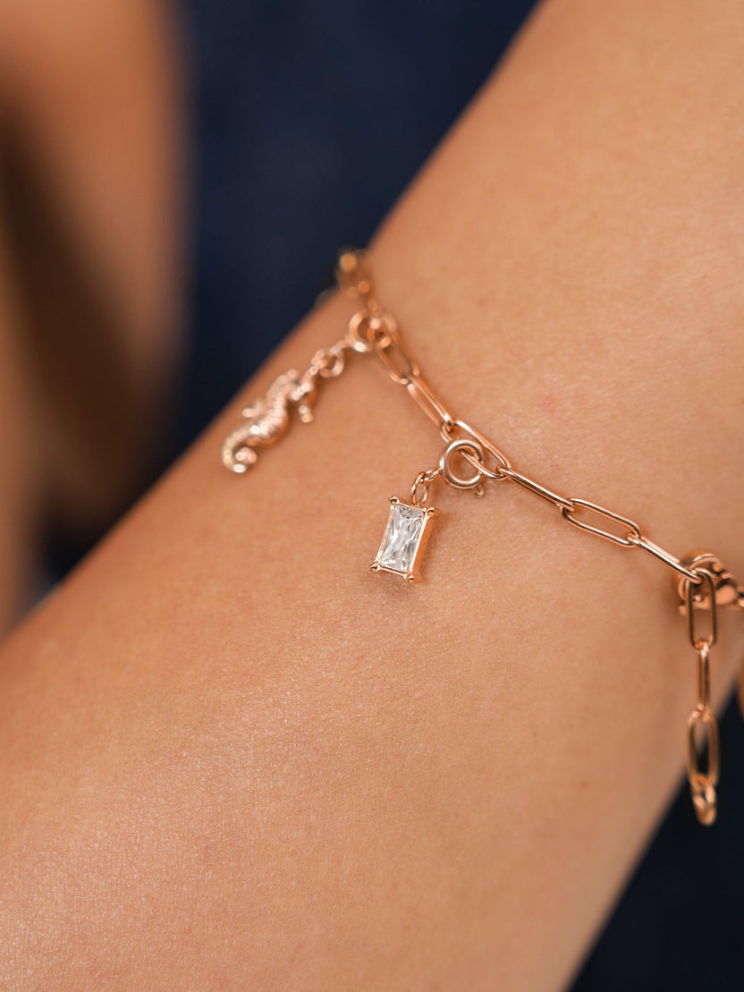 {"color":"Rosegold"}