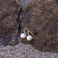 Pure Pearl Earrings