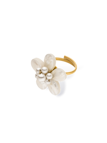 Pearly Flower Ring