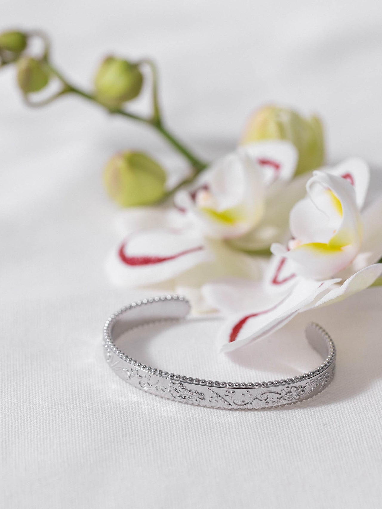 Vintage Love Armcuff