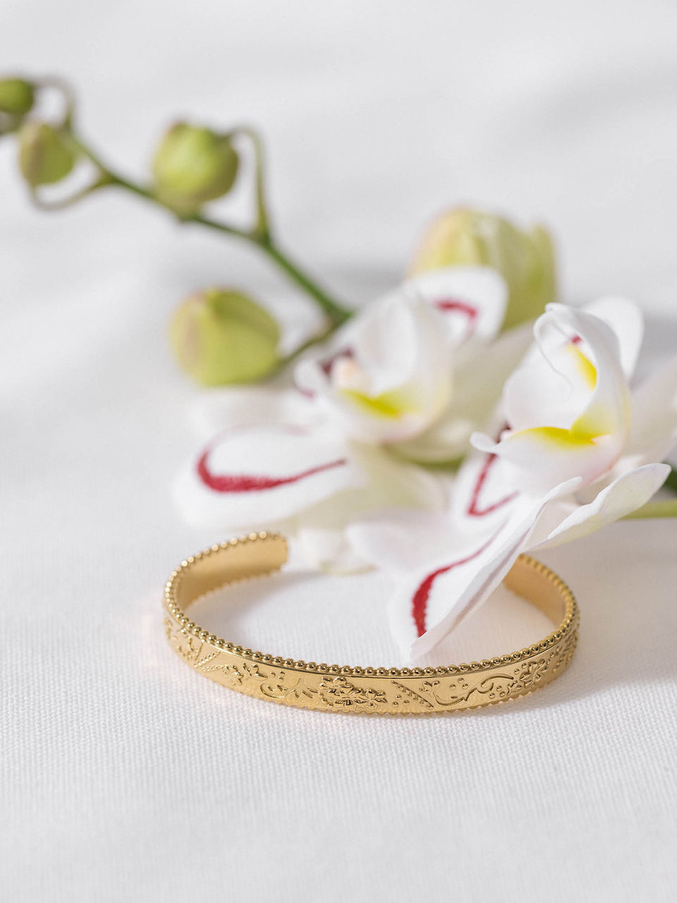 Vintage Love Armcuff