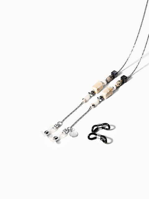 {"color":"Silver", "type":"lead_image"}