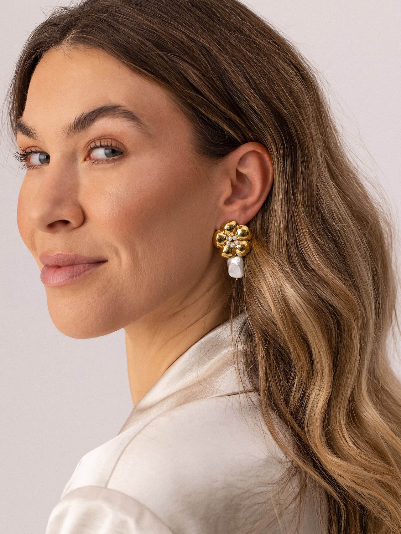 Floral Pearly Ohrringe