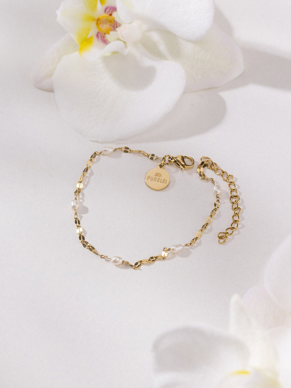 Delicate Pearl Armband