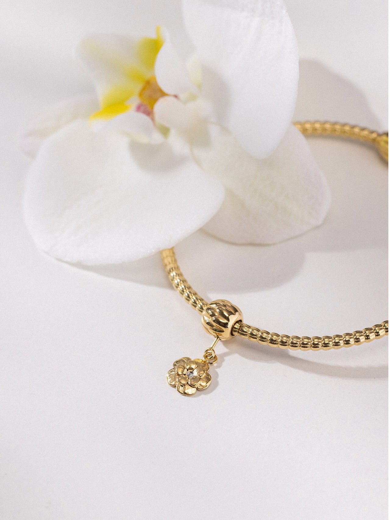 LEI Delicate Flower Charm