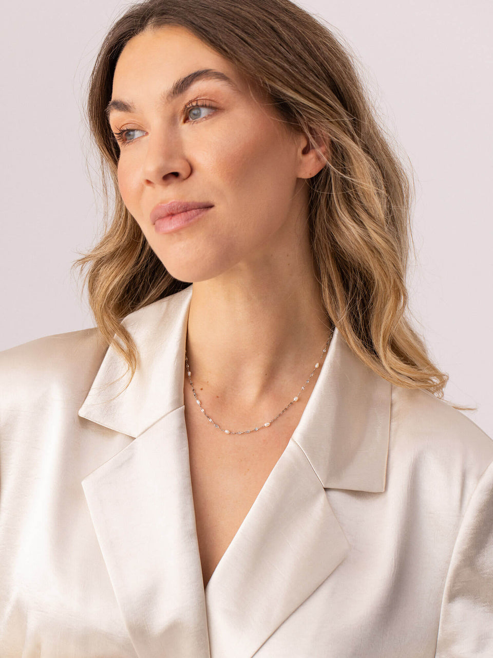 Delicate Pearl Kette