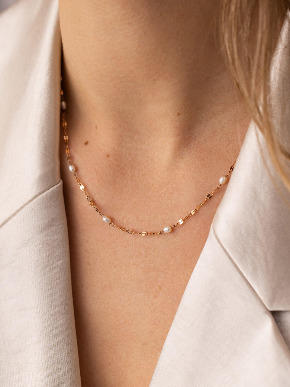 Delicate Pearl Kette