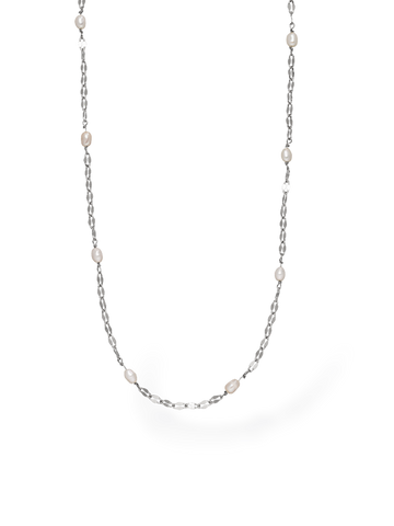 Delicate Pearl Kette