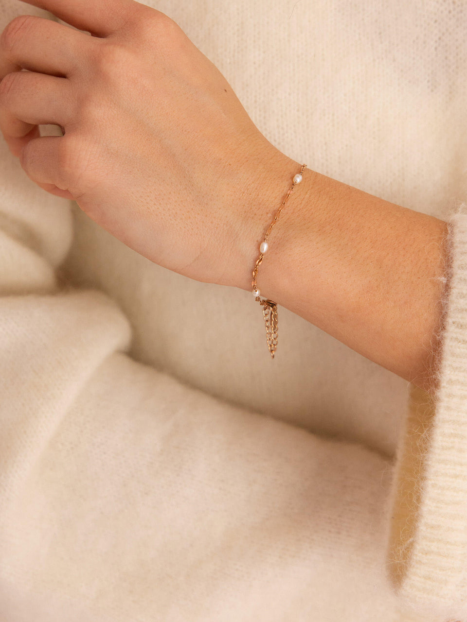 Delicate Pearl Armband