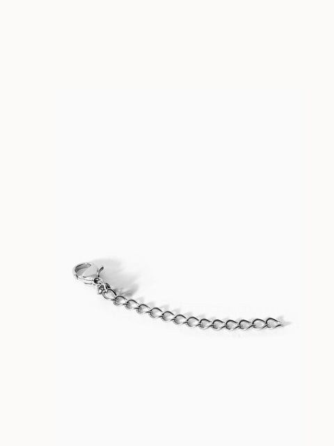 Armband Extender aus nickelfreiem Silberstahl, zartes Verlängerungskettchen in klarer, eleganter Ästhetik von PURELEI.