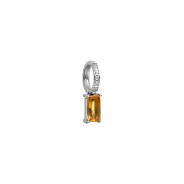 Silberner Ring mit orangefarbenem Stein und funkelnden Zirkonia von PURELEI