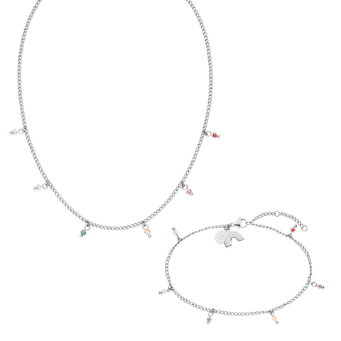 Silberne Kette und Armband mit bunten Anhängern von PURELEI, modern und verspielt.