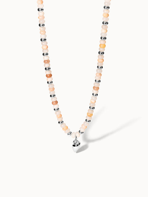 {"color":"Silver", "type":"lead_image"}