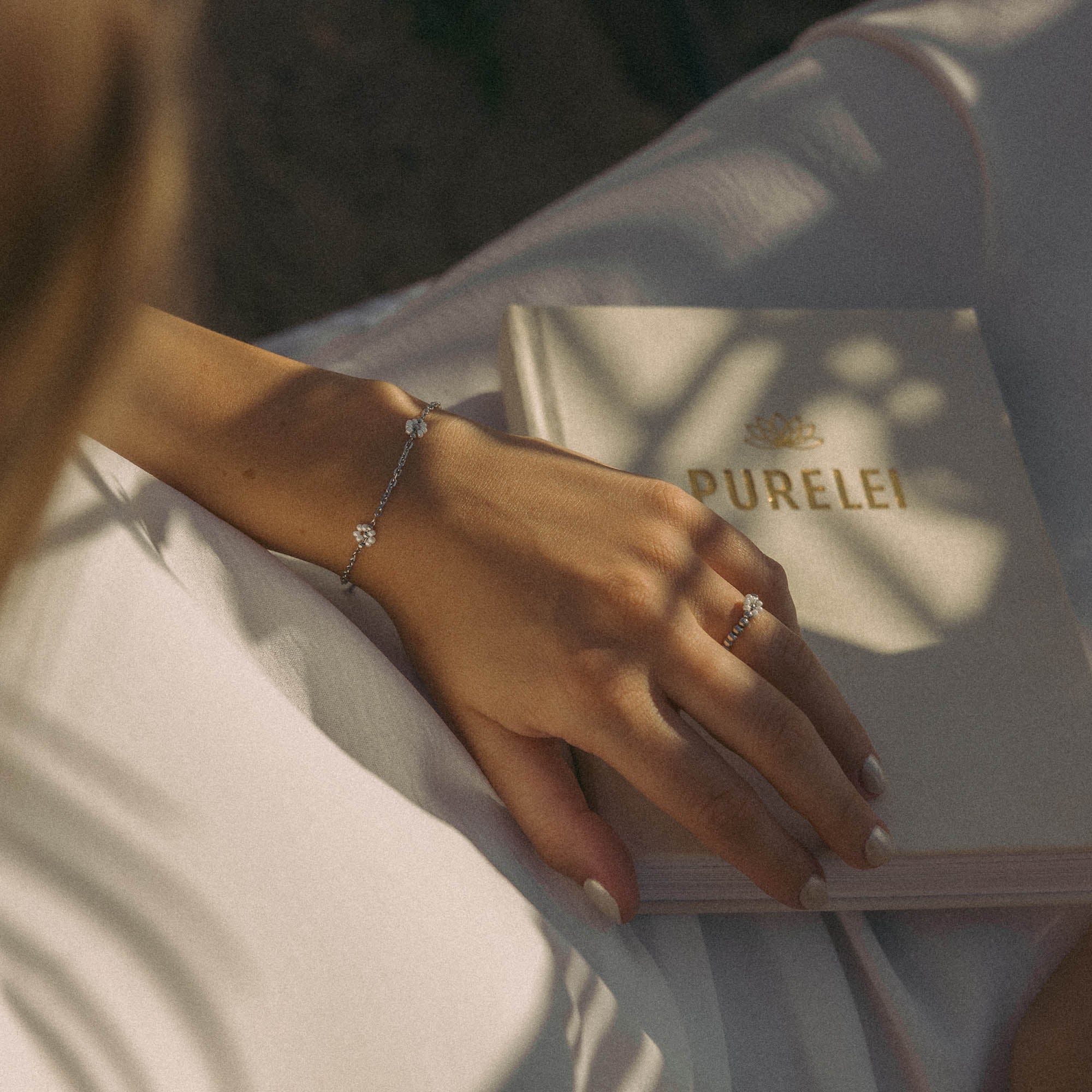 Linen Blossom armband