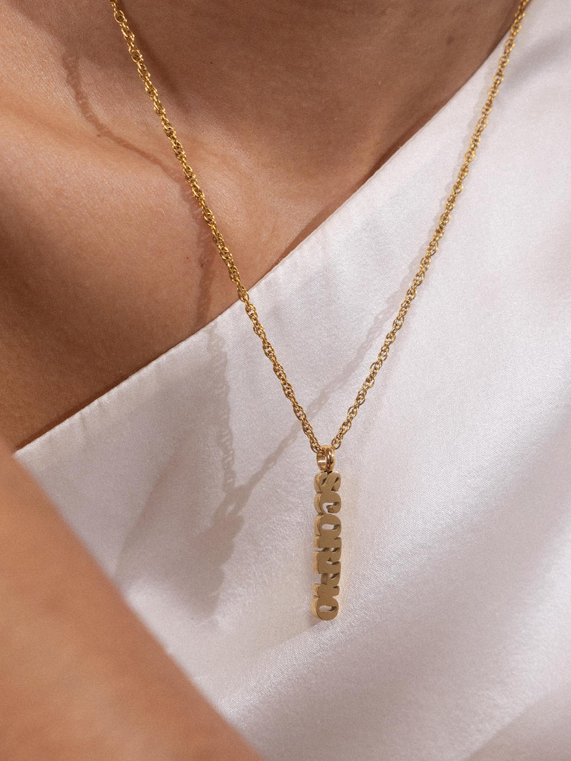 {"color":"Gold"}
