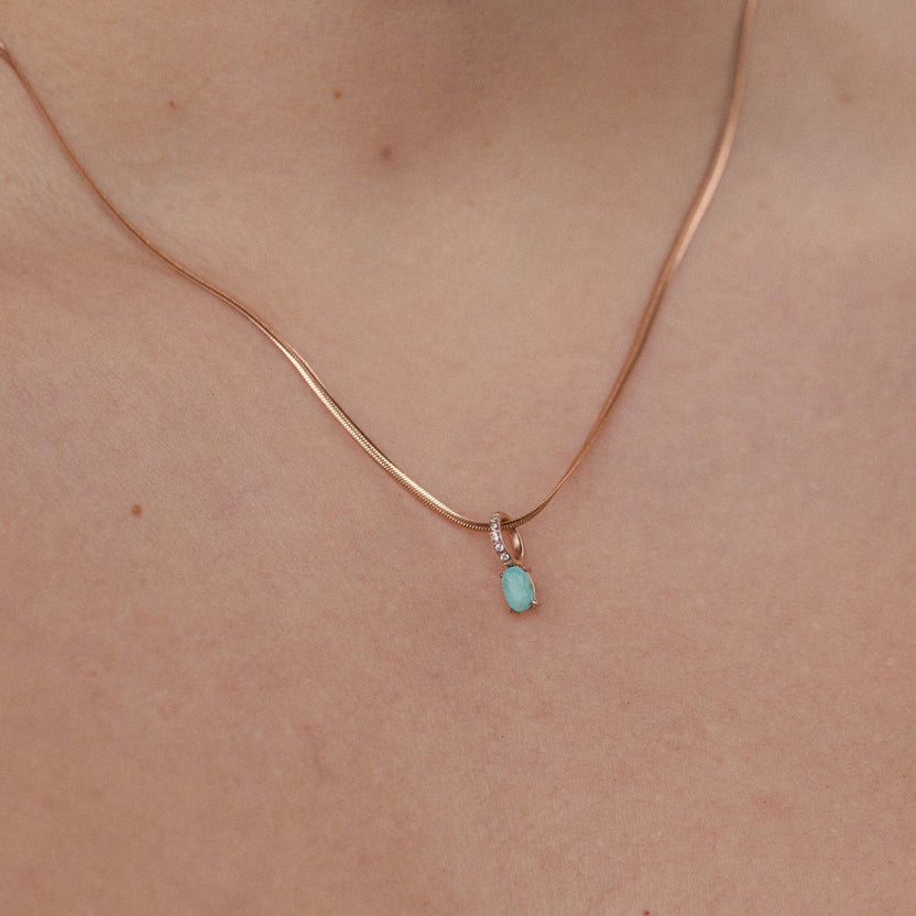 Roségoldene Kette mit Muschel-Anhänger, elegant und feminin, von PURELEI.