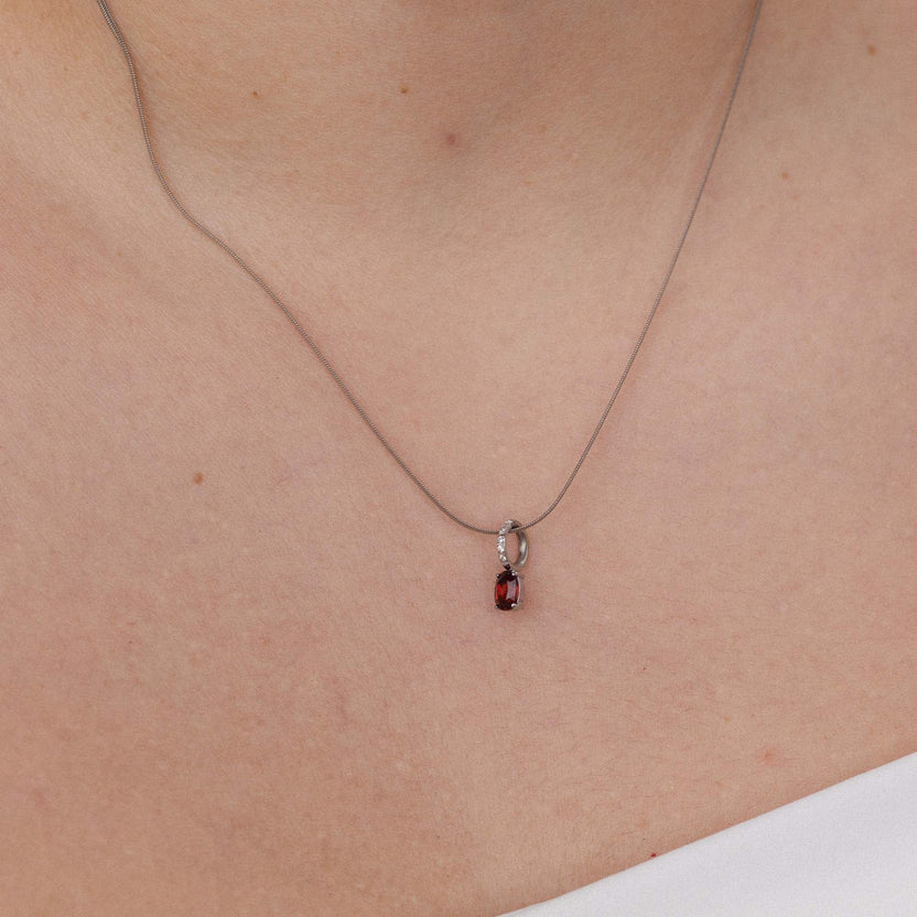 Roségoldene Kette mit Anhänger, elegant und feminin, von PURELEI.