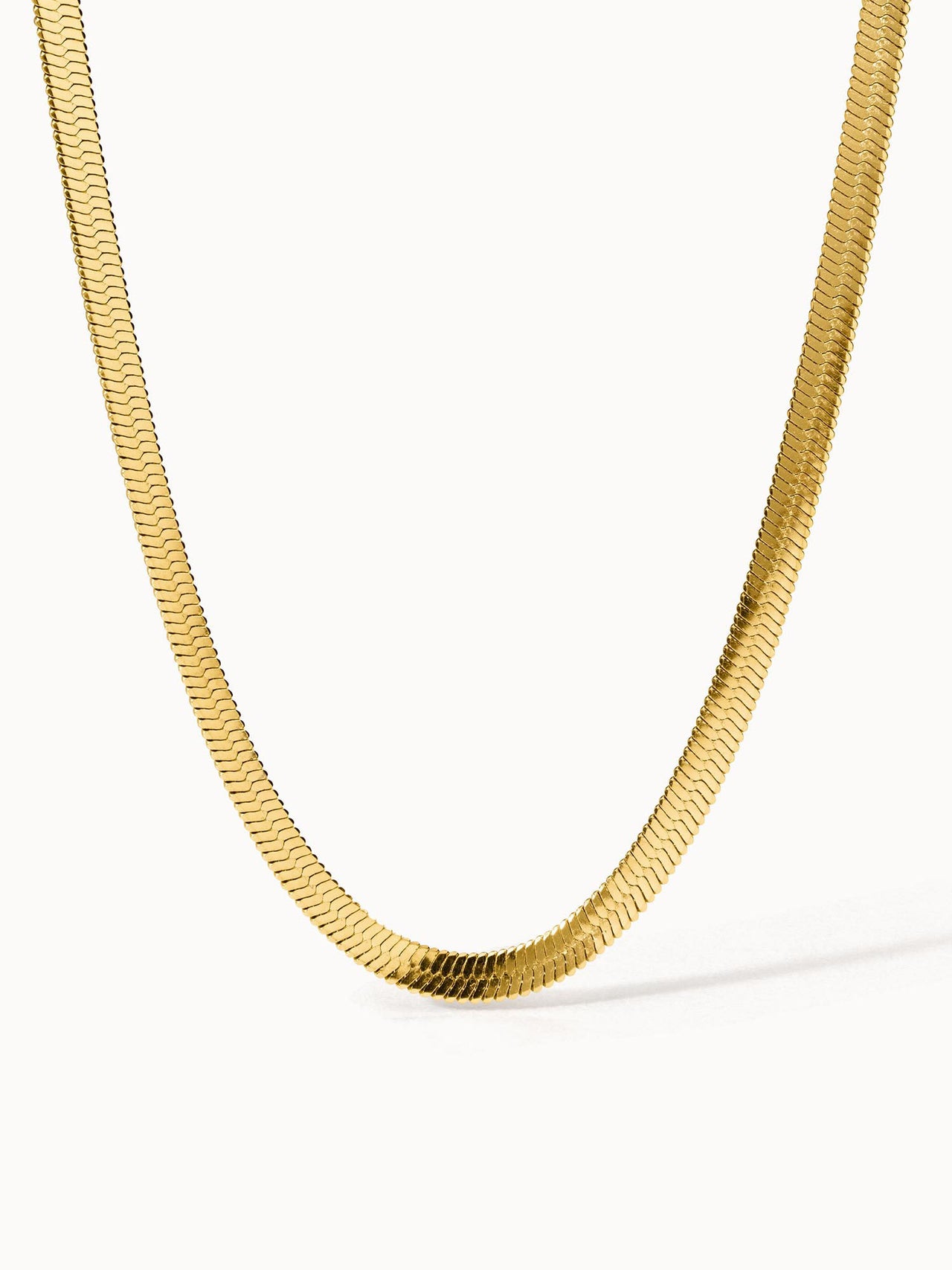 Goldener I'lalo Choker aus 14K vergoldetem Edelstahl mit eleganter Schlangenstruktur, PURELEI, clean & edel.