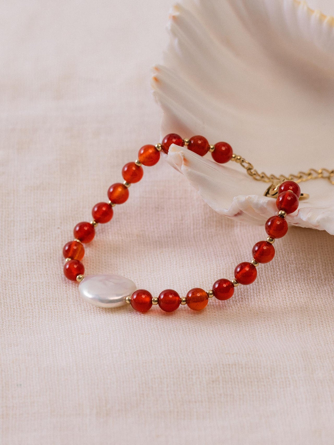 Roter Achat Pearl Armband