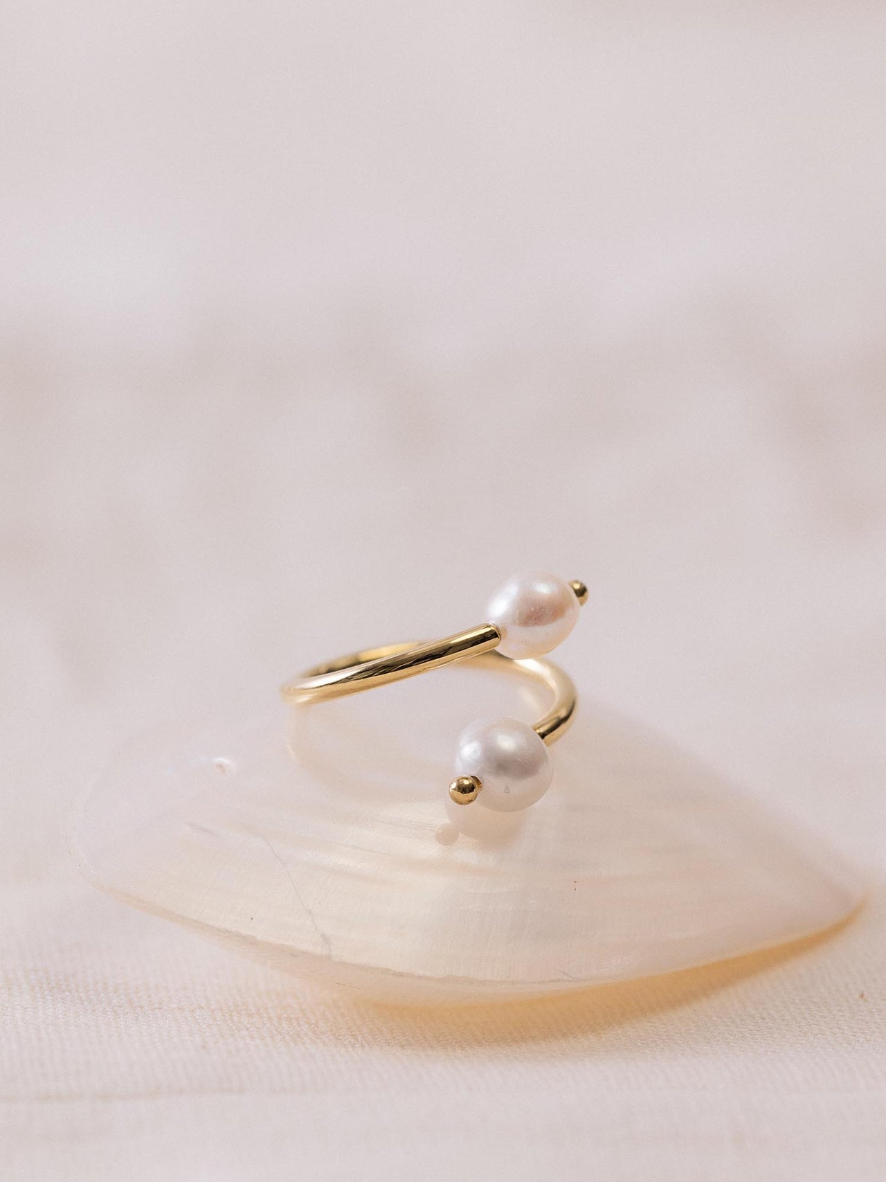 Pearl Muse Ring