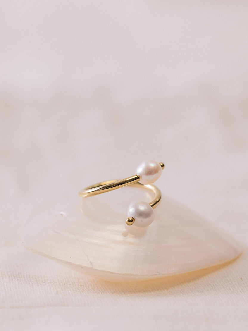 Pearl Muse Ring