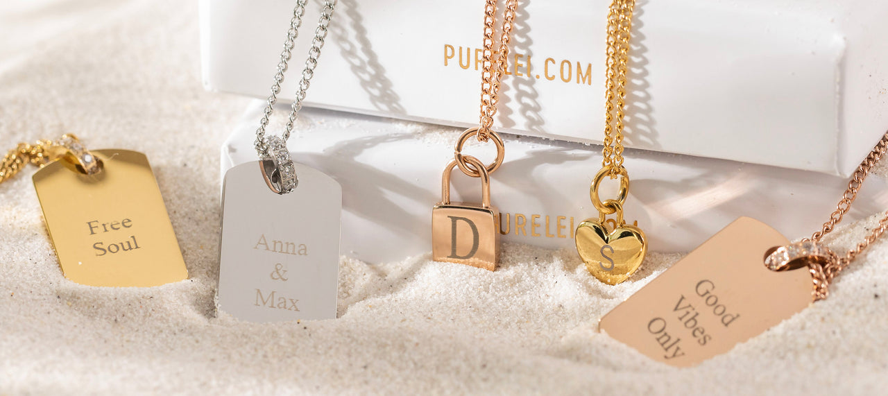 PURELEI Gravur-Service mit zarten Anhängern in Gold, Silber und Roségold für individuelle Schmuckstücke